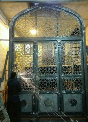 درب سه لنگه بازشو گره سازی شده با چهارپهلو برای اهواز