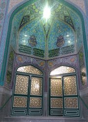 نمونه در گره چینی شده حرم حضرت معصومه