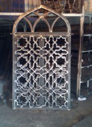 نمونه پنجره فلزی گره چینی شده 1